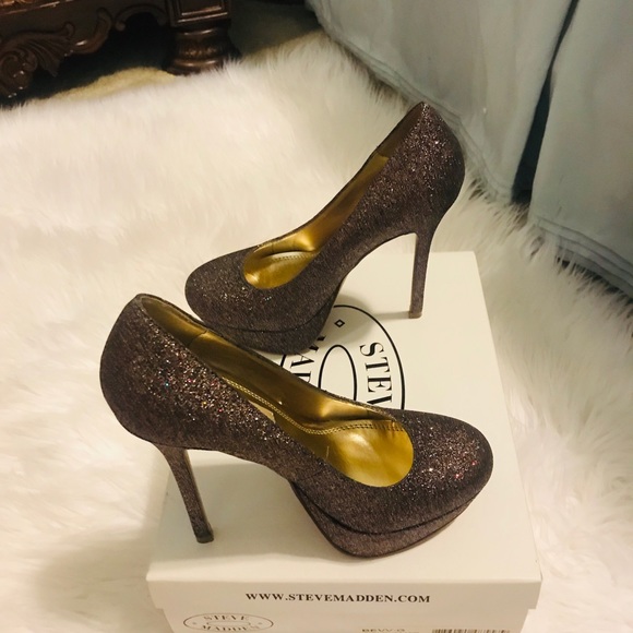 Jessica Simpson - Picture 1 of 5